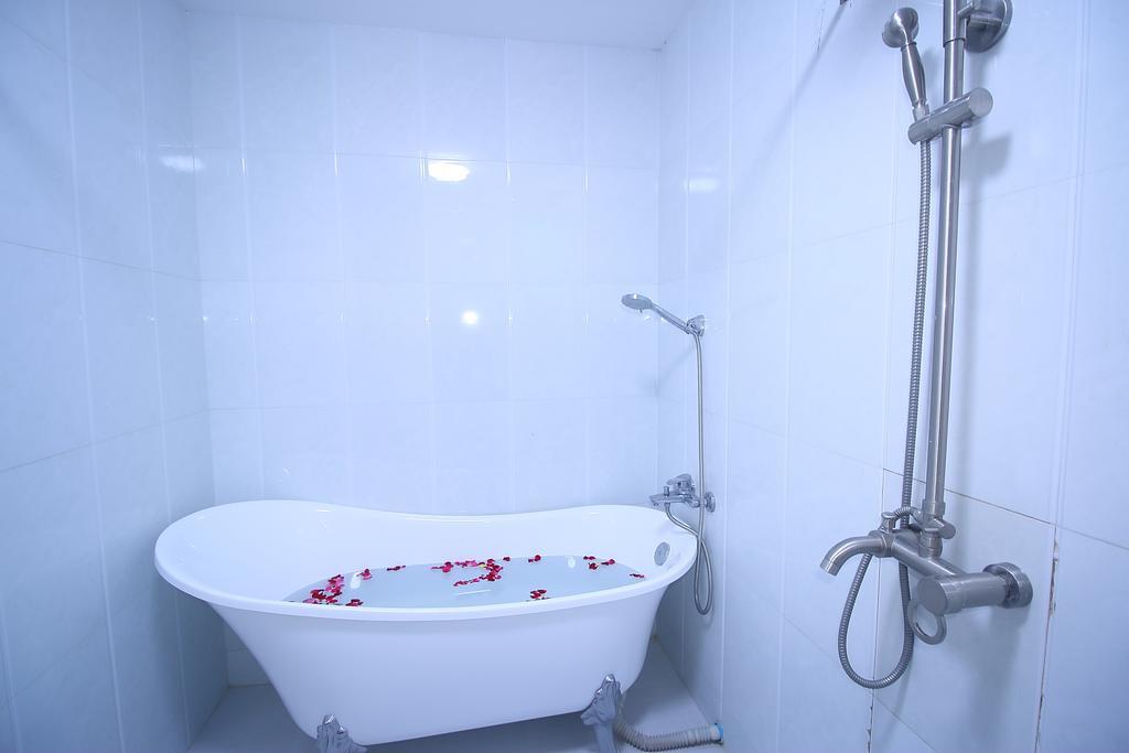Hotel United Mandalay Exteriör bild