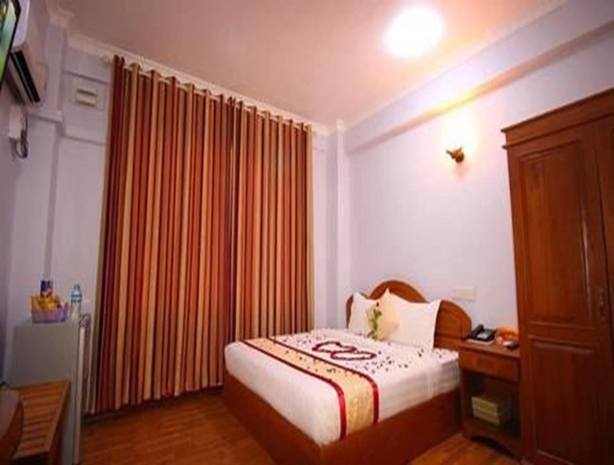 Hotel United Mandalay Exteriör bild