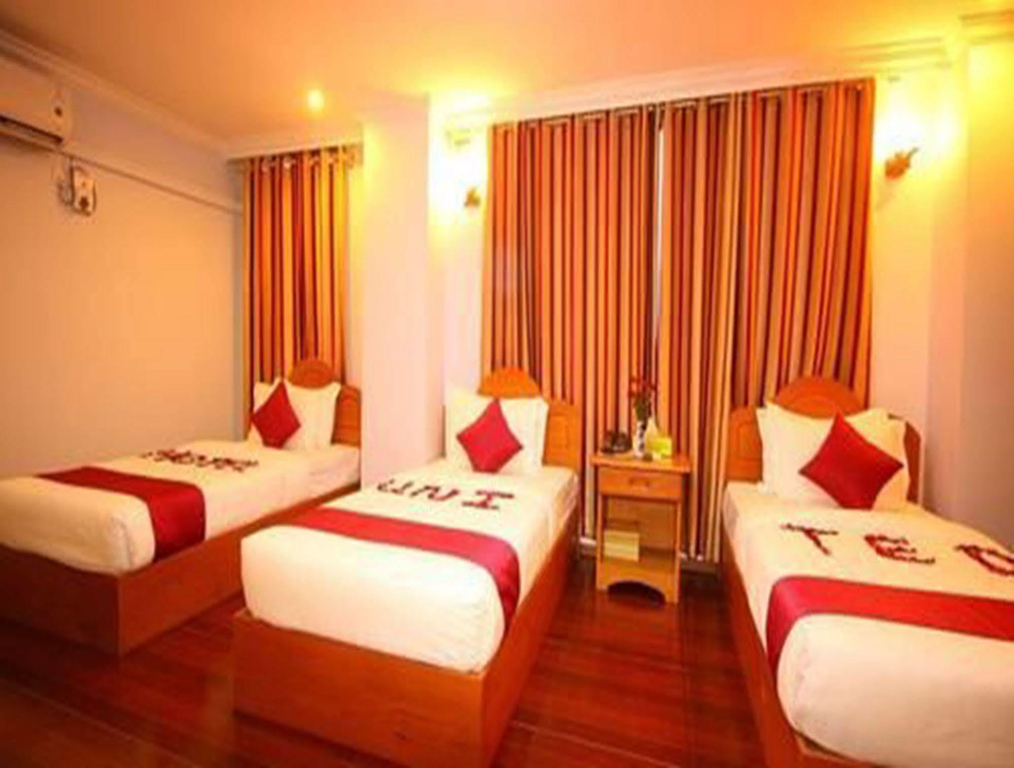 Hotel United Mandalay Exteriör bild